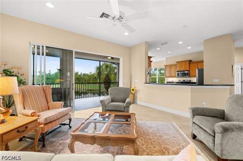 10391 Glastonbury Cir 202, Fort Myers FL - photo 9 of 45