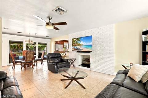 2741 McGregor Blvd, Fort Myers FL - photo 11 of 39