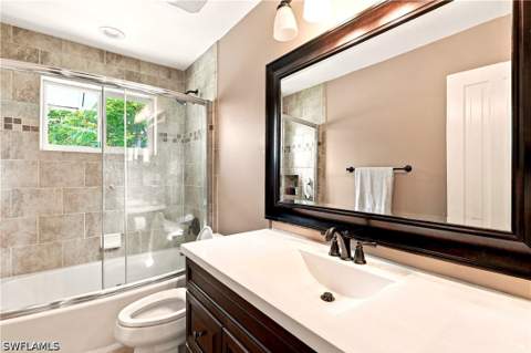 2741 McGregor Blvd, Fort Myers FL - photo 17 of 39