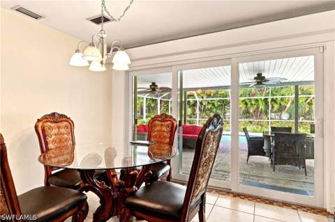 2741 McGregor Blvd, Fort Myers FL - photo 9 of 39