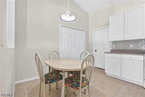 317 NE 9th Ter, Cape Coral FL - photo 18 of 39