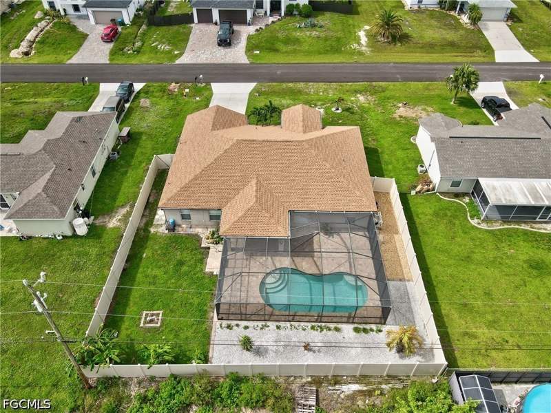 3 bedroom SingleFamilyResidence at 317 NE 9th Ter, Cape Coral, Cape Coral — photo 2