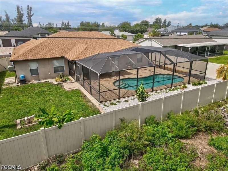 3 bedroom SingleFamilyResidence at 317 NE 9th Ter, Cape Coral, Cape Coral — photo 3