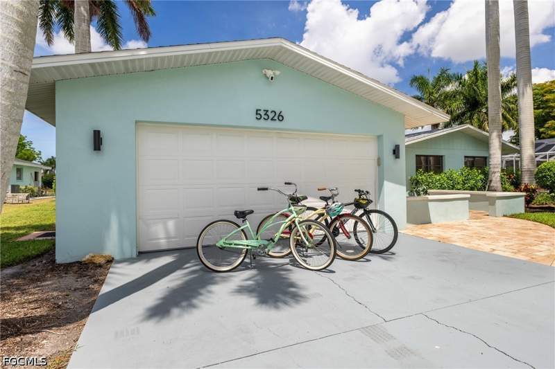 4 bedroom SingleFamilyResidence at 5326 Nautilus Dr, Cape Coral, Cape Coral — photo 4