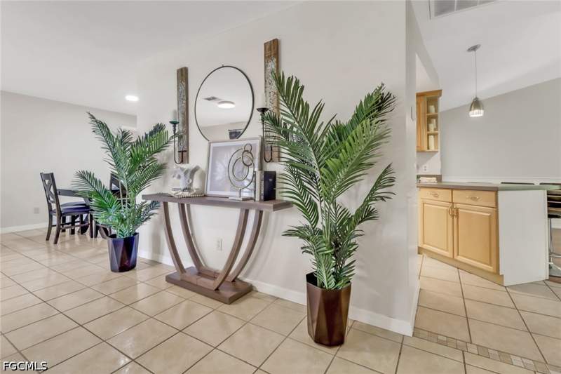 3 bedroom SingleFamilyResidence at 4800 SW 12th Pl, Cape Coral, Cape Coral — photo 4