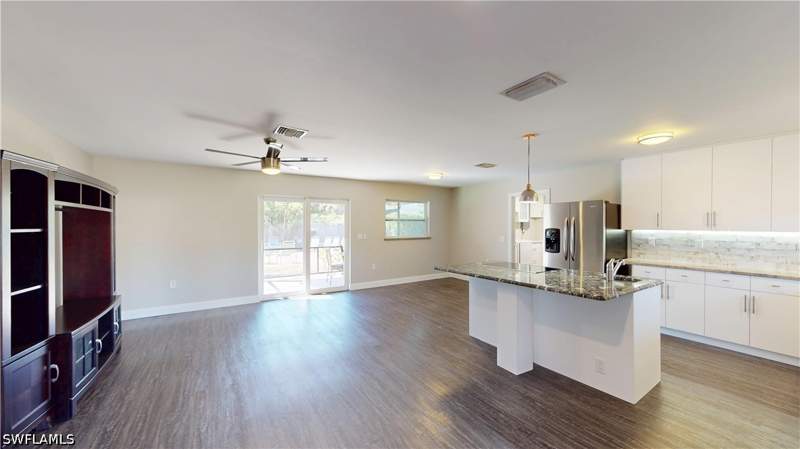 3 bedroom SingleFamilyResidence at 27514 Playa Del Rey Ln, Arroyal Heights, Bonita Springs — photo 4