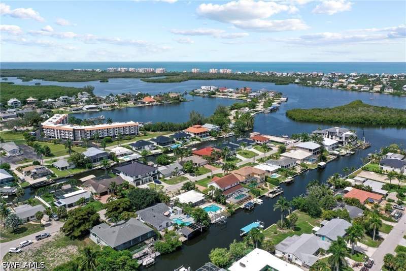 3 bedroom SingleFamilyResidence at 205 2nd St, Little Hickory Shores, Bonita Springs — photo 3