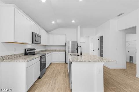 728 Goldrock Rd, Lehigh Acres FL - photo 9 of 29