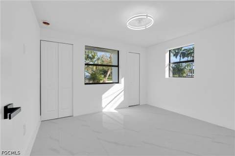356 New York Dr, Fort Myers FL - photo 15 of 32