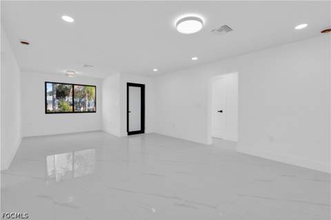 356 New York Dr, Fort Myers FL - photo 19 of 32