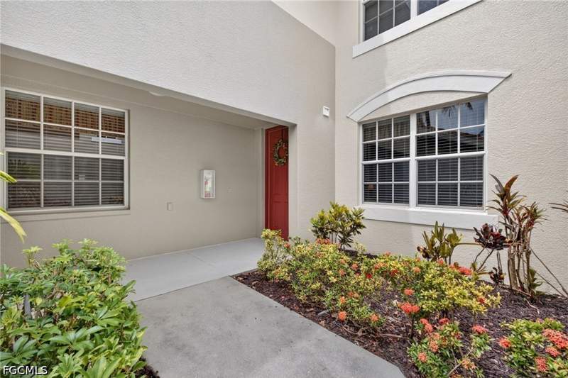 2 bedroom Condominium at 1672 Tarpon Bay Dr S 102, Neptune Bay, Naples — photo 3