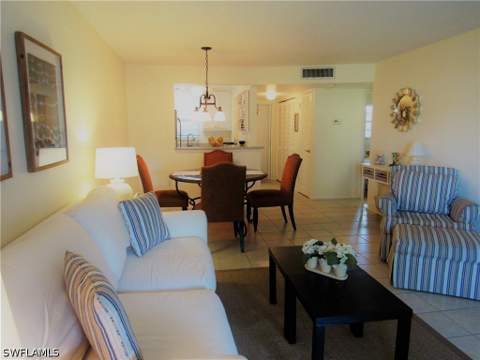 100 Forest Lakes Blvd 109, Naples FL - photo 10 of 35