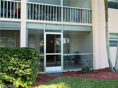 100 Forest Lakes Blvd 109, Naples FL - photo 13 of 35