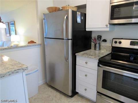 100 Forest Lakes Blvd 109, Naples FL - photo 7 of 35