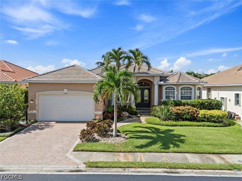 3 bedroom SingleFamilyResidence at 8348 Southwind Bay Cir, Southwind Subdivision, Fort Myers — photo 1