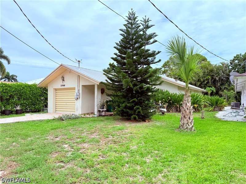 3 bedroom SingleFamilyResidence at 1066 Highlands Dr, Decker Highlands, Naples — photo 1