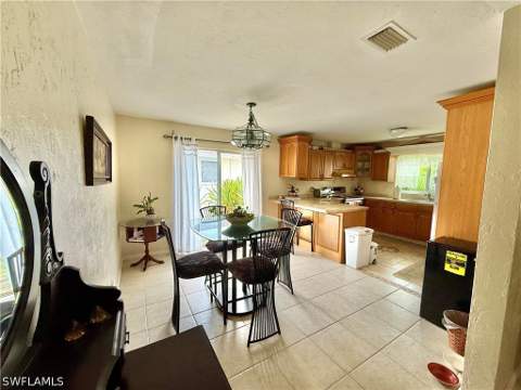 1066 Highlands Dr, Naples FL - photo 10 of 30