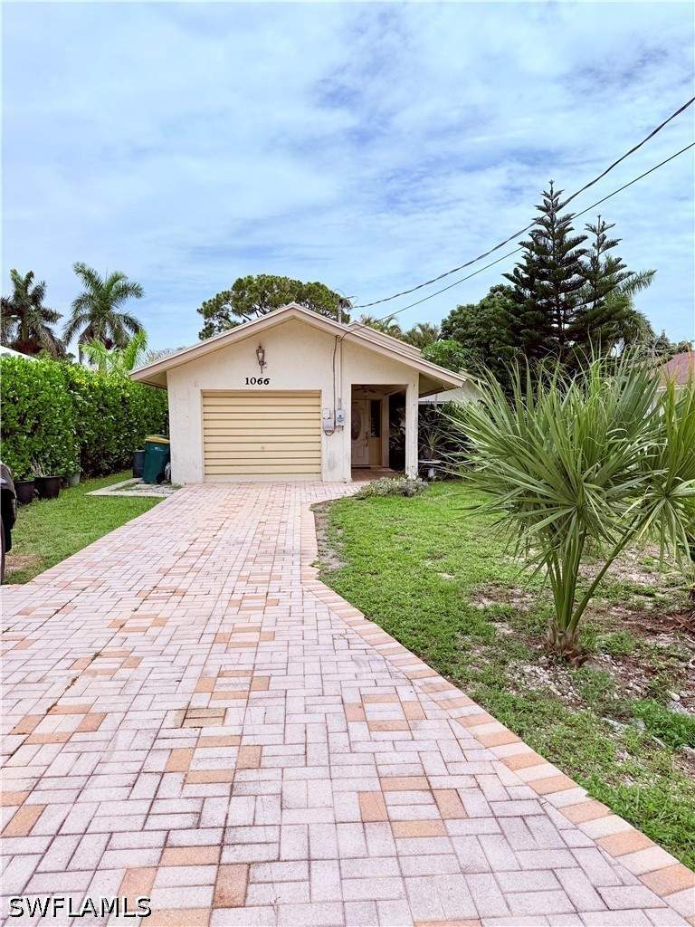 3 bedroom SingleFamilyResidence at 1066 Highlands Dr, Decker Highlands, Naples — photo 2