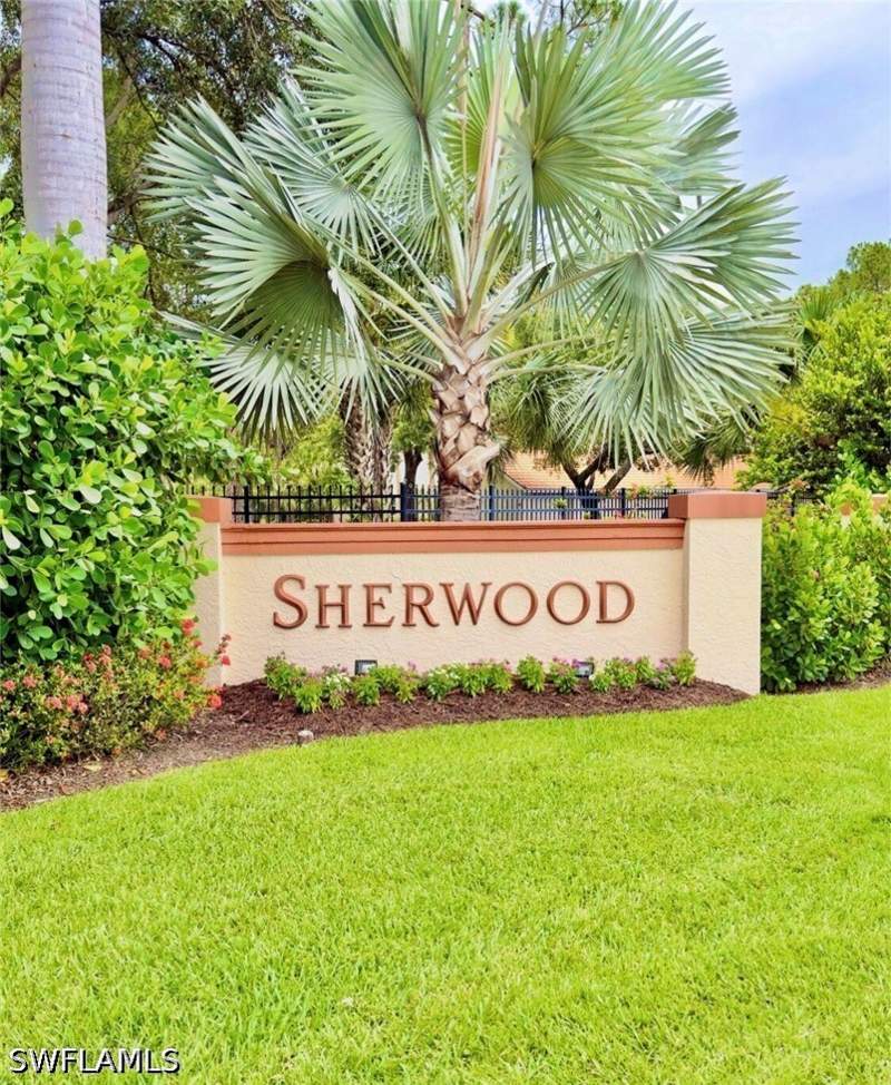 3 bedroom Condominium at 517 Robin Hood Cir 101, Sherwood, Naples — photo 3