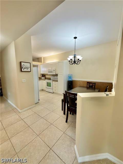 517 Robin Hood Cir 101, Naples FL - photo 9 of 29