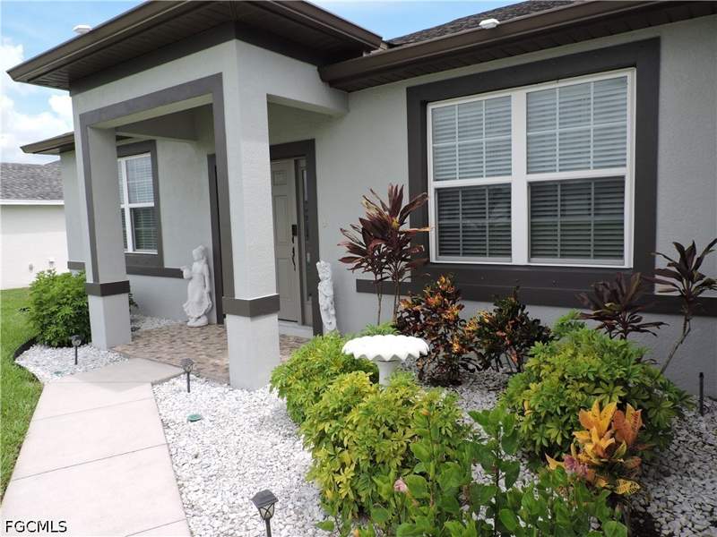3 bedroom SingleFamilyResidence at 204 NW 11th St, Cape Coral, Cape Coral — photo 4