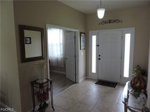 204 NW 11th St, Cape Coral FL - photo 6 of 43