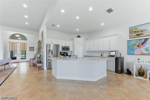 6168 Dogleg Dr, Naples FL - photo 11 of 46