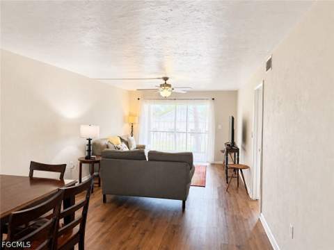 2079 Barkeley Ln 13, Fort Myers FL - photo 14 of 25
