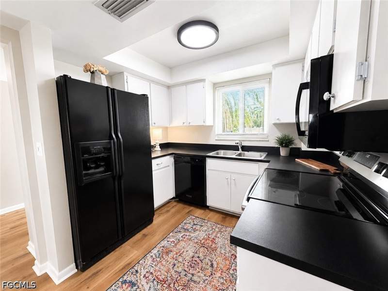 2 bedroom Condominium at 2079 Barkeley Ln 13, Allerton House Condo, Fort Myers — photo 3