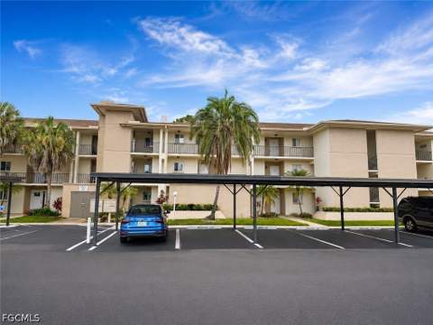 2079 Barkeley Ln 13, Fort Myers FL - photo 6 of 25