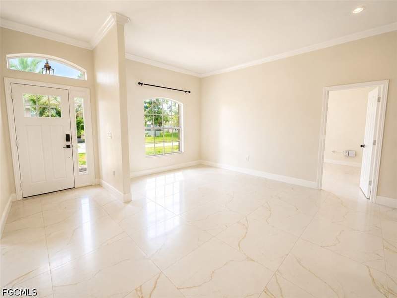 3 bedroom SingleFamilyResidence at 200 NW 7th Ter, Cape Coral, Cape Coral — photo 4