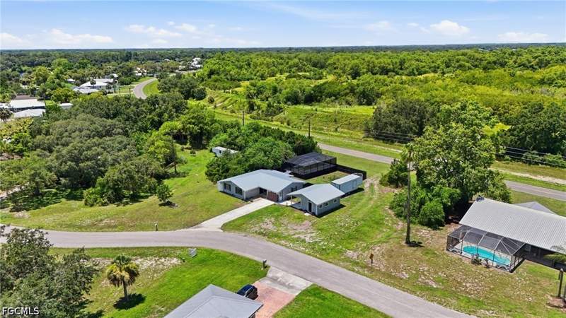 4 bedroom SingleFamilyResidence at 865 Quail Run, Old Fort Denaud, Labelle — photo 4