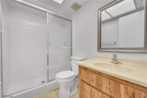8474 Charter Club Cir 13, Fort Myers FL - photo 21 of 32