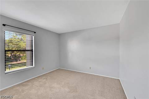 8474 Charter Club Cir 13, Fort Myers FL - photo 22 of 32