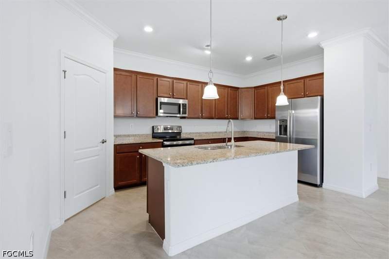 4 bedroom SingleFamilyResidence at 14467 Cantabria Dr, Portico, Fort Myers — photo 4