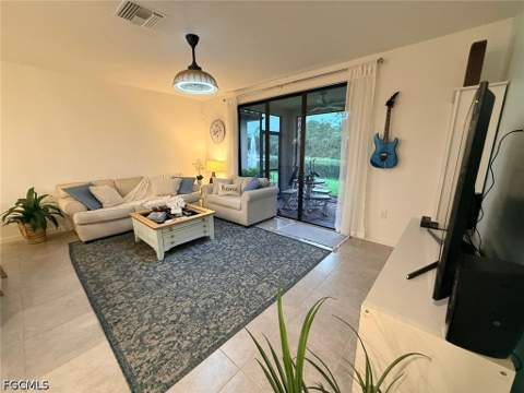 1425 Weeping Willow CT, Cape Coral FL - photo 10 of 45