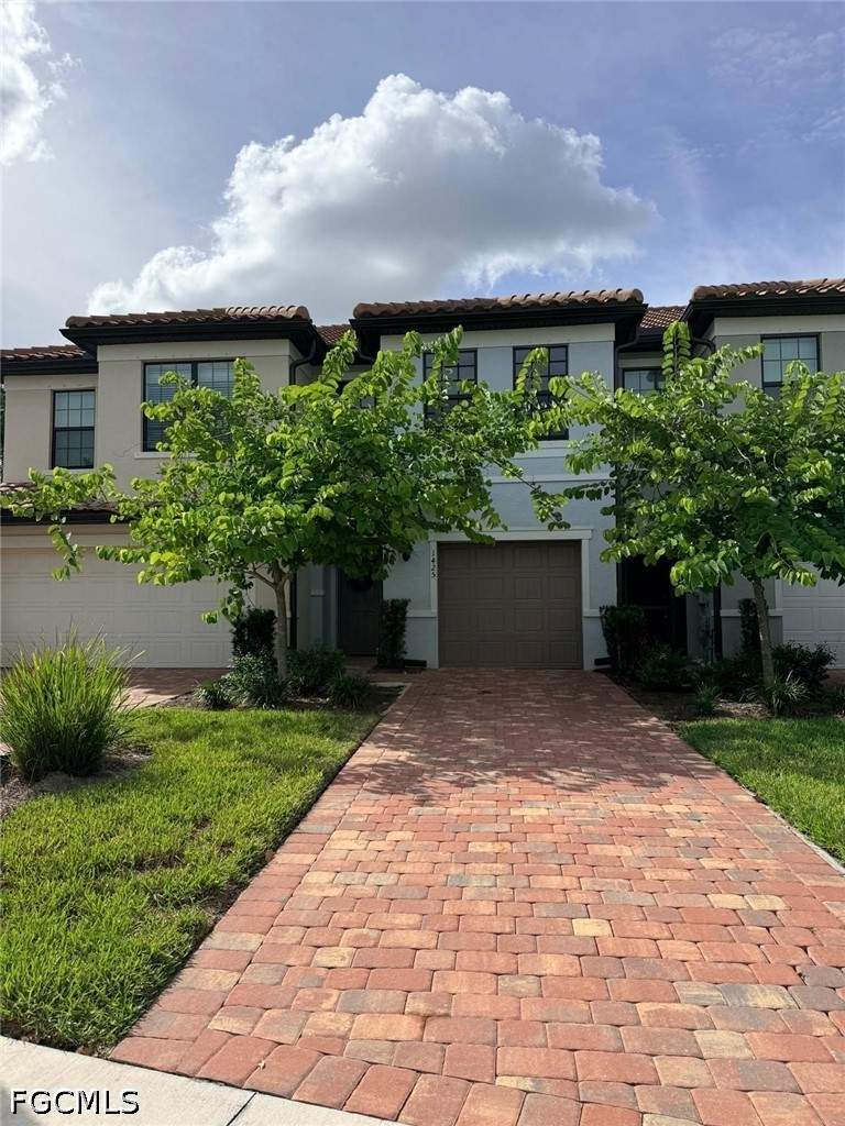 3 bedroom Townhouse at 1425 Weeping Willow CT, SAWGRASS AT CORAL LAKES, Cape Coral — photo 2