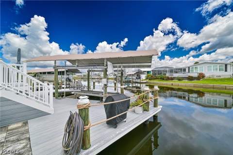 17591 Bryan Ct, Fort Myers Beach FL - photo 16 of 40