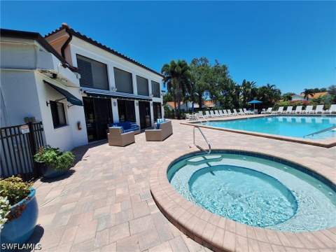 551 Beachwalk Cir, Naples FL - photo 10 of 50