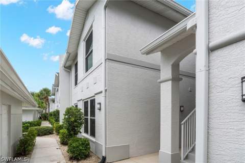 1320 Charleston Square Dr 103, Naples FL - photo 12 of 47