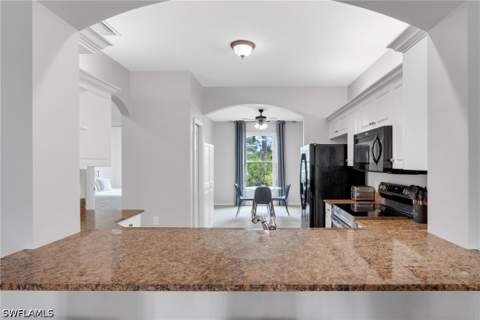 1320 Charleston Square Dr 103, Naples FL - photo 16 of 47