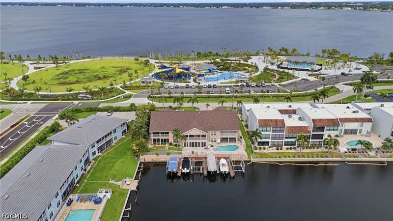 2 bedroom Condominium at 4206 SE 20th Pl 105, River View Of Cape Coral, Cape Coral — photo 1