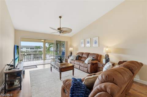 4206 SE 20th Pl 105, Cape Coral FL - photo 6 of 44
