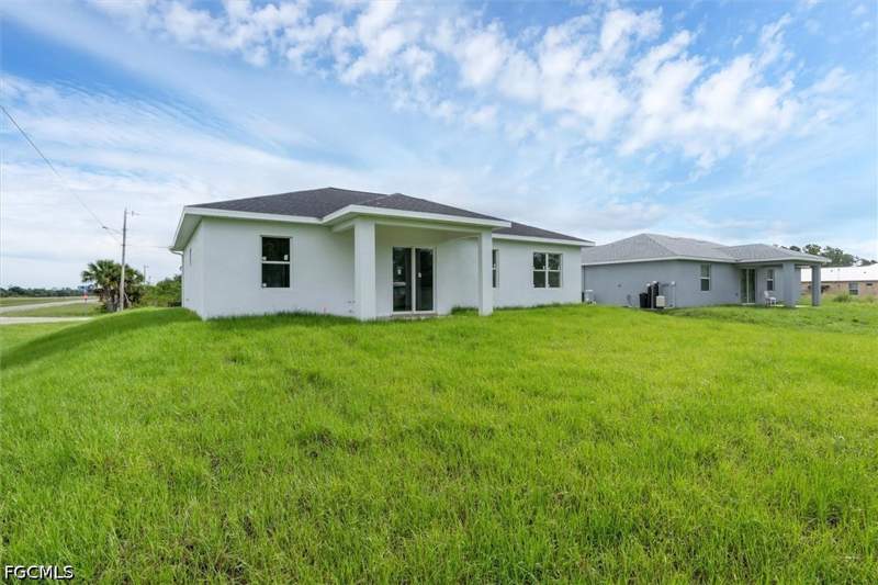 3 bedroom SingleFamilyResidence at 2503 Tena Ave N, Lehigh Park, Lehigh Acres — photo 3