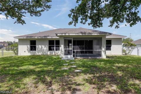 459 NE 3rd Ave, Cape Coral FL - photo 20 of 29
