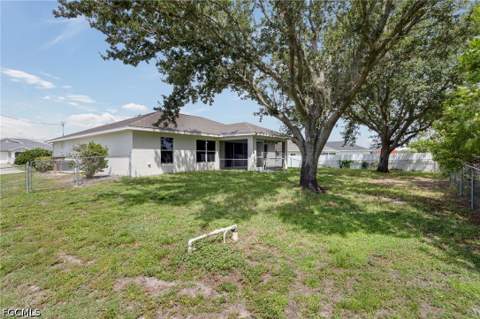 459 NE 3rd Ave, Cape Coral FL - photo 21 of 29