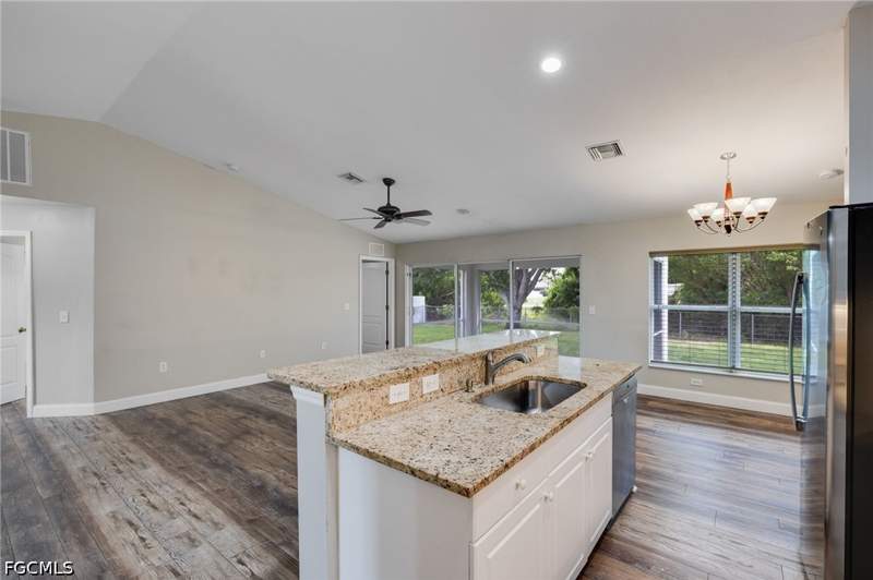 3 bedroom SingleFamilyResidence at 459 NE 3rd Ave, Cape Coral, Cape Coral — photo 5