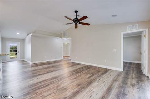 459 NE 3rd Ave, Cape Coral FL - photo 6 of 29