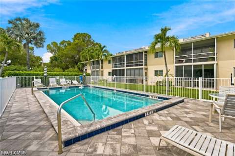 1417 Chesapeake Ave 106, Naples FL - photo 20 of 34