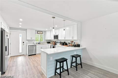 1417 Chesapeake Ave 106, Naples FL - photo 7 of 34